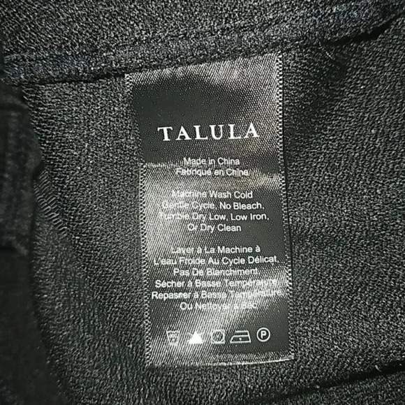 Aritzia Talula Tartine Pleated Fit and Flare Long Sleeve Black Mini Dress Size 4 - Picture 13 of 14